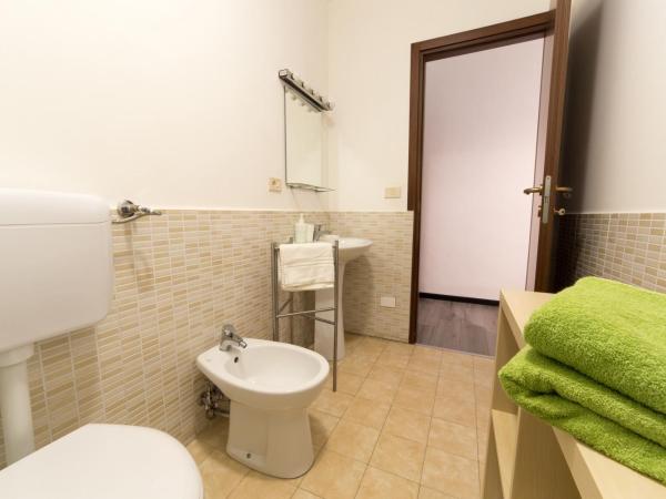 Tra L'Etna E Il Mare B&B : photo 6 de la chambre grande chambre double