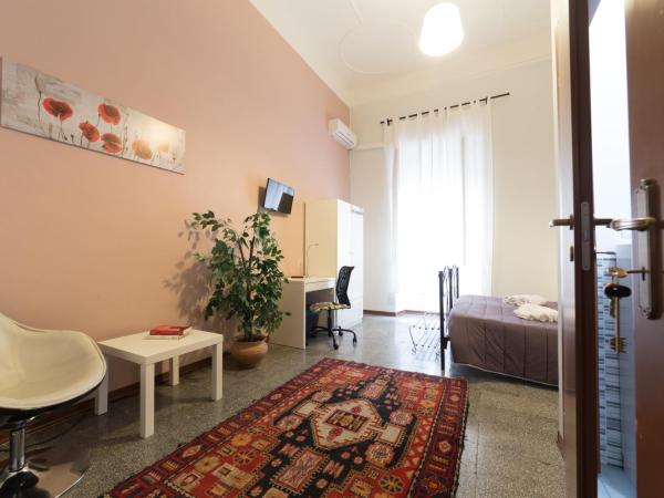 Tra L'Etna E Il Mare B&B : photo 5 de la chambre grande chambre double