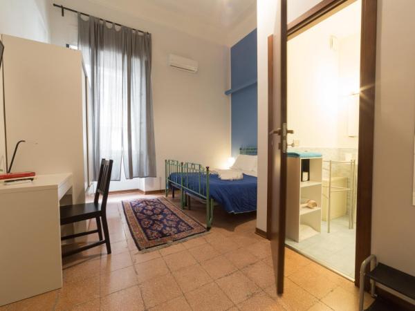 Tra L'Etna E Il Mare B&B : photo 2 de la chambre grande chambre double