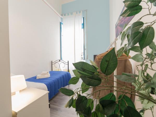 Tra L'Etna E Il Mare B&B : photo 4 de la chambre chambre simple avec salle de bains privative