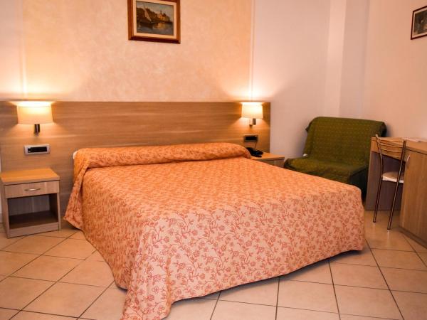 Hotel Condor : photo 1 de la chambre chambre double ou lits jumeaux Économique