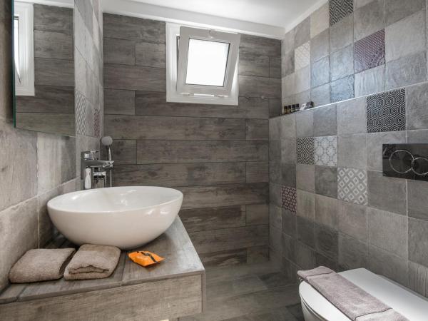 The Secret Boutique Hotel : photo 2 de la chambre chambre double avec balcon