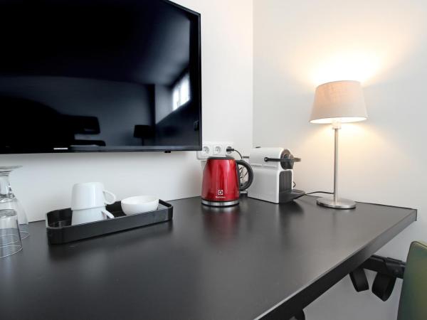 Guesthouse Prinsencanal 2 : photo 5 de la chambre chambre lit queen-size deluxe