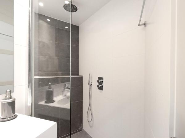 Guesthouse Prinsencanal 2 : photo 6 de la chambre chambre lit queen-size deluxe