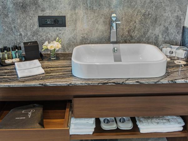 Arts Hotel Harbiye - Special Class : photo 7 de la chambre suite panoramique - vue sur bosphore