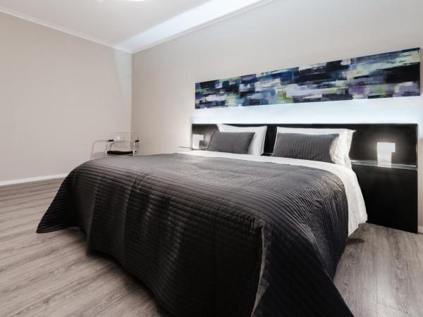 Residenza Navona Verona : photo 7 de la chambre chambre double supérieure avec balcon