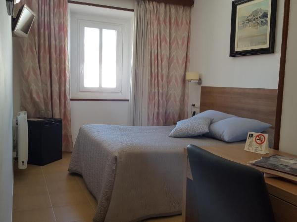 Hotel La Residencia : photo 10 de la chambre chambre double standard