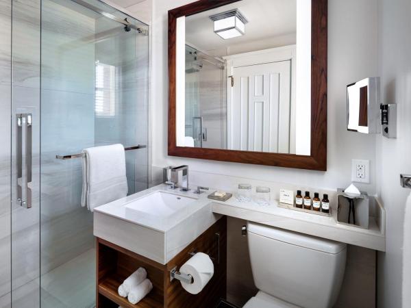 Fairmont Empress Hotel : photo 3 de la chambre hébergement 2 lits doubles fairmont - vue sur ville