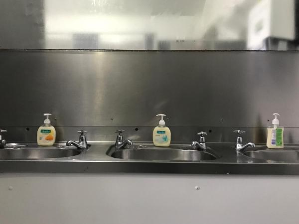 Jailhouse Accommodation : photo 9 de la chambre lit dans dortoir 6 lits