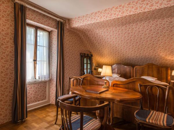 Swiss Historic Hotel Masson : photo 4 de la chambre chambre familiale