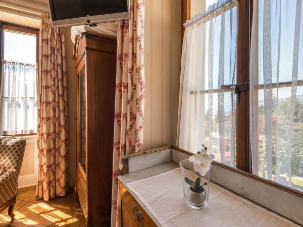 Swiss Historic Hotel Masson : photo 7 de la chambre chambre double supérieure - vue sur lac