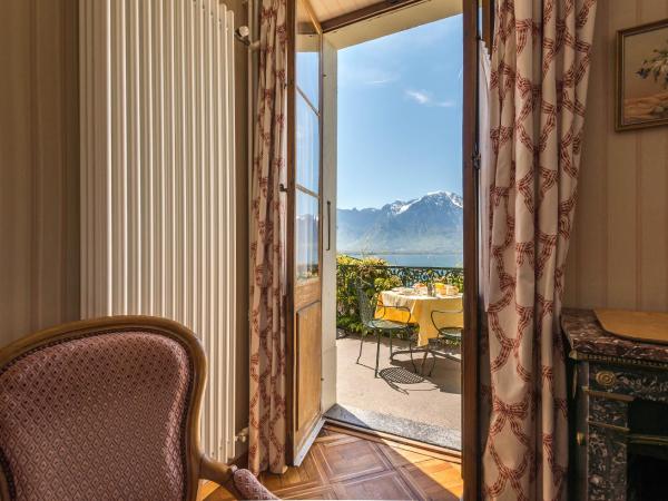 Swiss Historic Hotel Masson : photo 9 de la chambre chambre double supérieure - vue sur lac