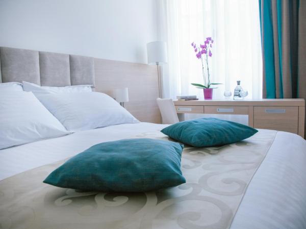 Grand Hotel Adriatic II : photo 4 de la chambre chambre double ou lits jumeaux