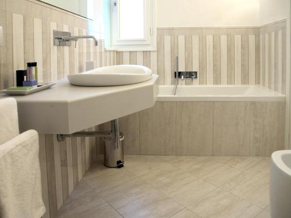 R&B Santo Stefano : photo 6 de la chambre chambre double deluxe