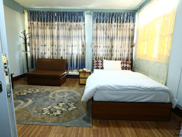 Aarya Chaitya Inn : photo 7 de la chambre suite standard
