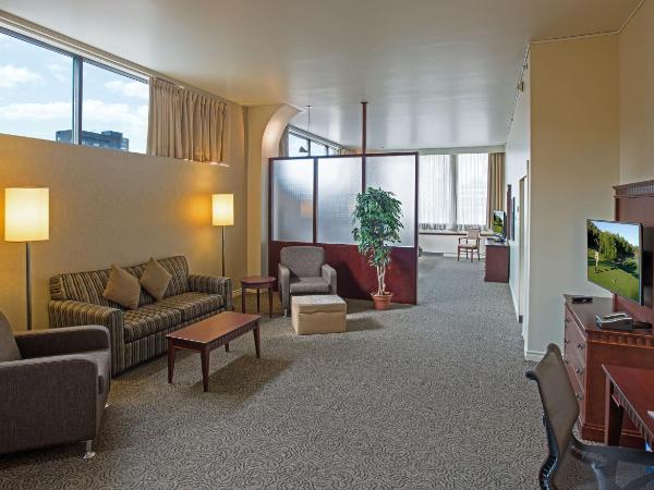 Le Square Phillips Hôtel & Suites : photo 2 de la chambre suite loft avec 2 lits queen-size