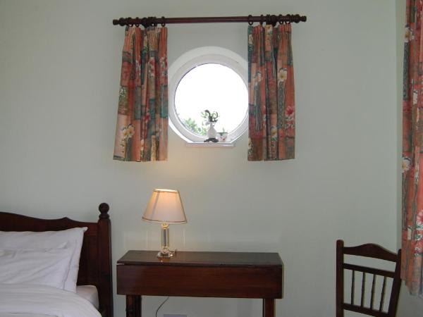 Ardtarmon House : photo 3 de la chambre chambre double - vue sur jardin