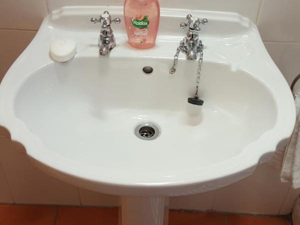 Coiribe House B&SelfBreakfast : photo 6 de la chambre chambre double standard avec salle de bains commune