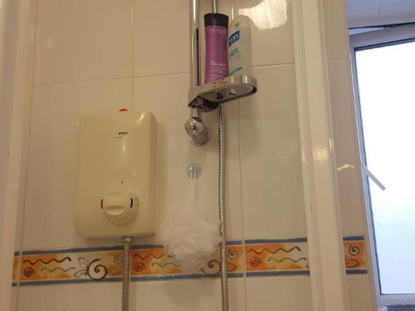 Coiribe House B&SelfBreakfast : photo 5 de la chambre chambre double standard avec salle de bains commune