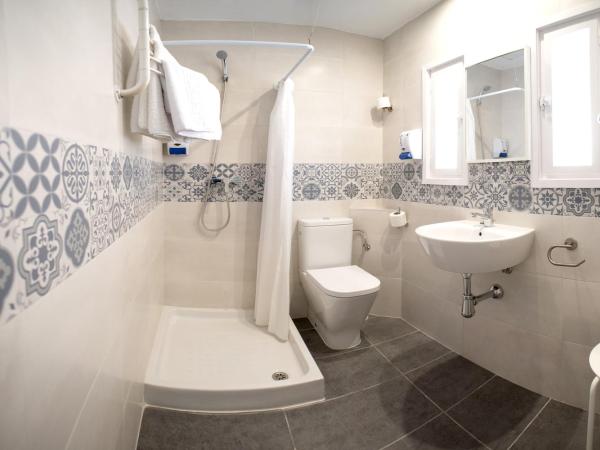 L´Hostalet : photo 8 de la chambre chambre double ou lits jumeaux avec balcon