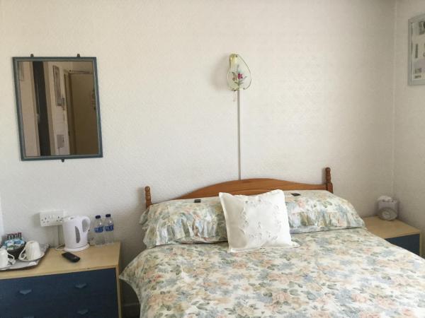 The Hotel Wilmar : photo 3 de la chambre chambre double avec salle de bains privative 