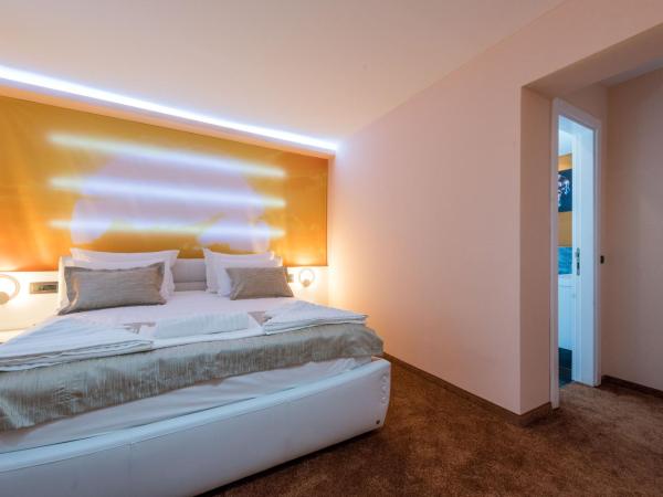 Adriatica dream luxury accommodation - Free parking : photo 8 de la chambre chambre triple de luxe avec balcon et vue sur la mer