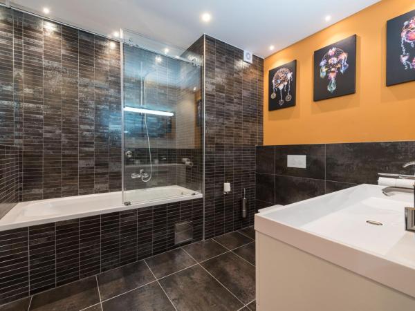 Adriatica dream luxury accommodation - Free parking : photo 7 de la chambre chambre triple de luxe avec balcon et vue sur la mer