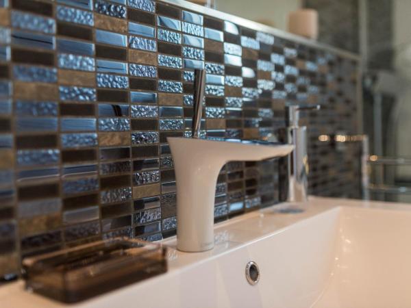 Adriatica dream luxury accommodation - Free parking : photo 10 de la chambre chambre double deluxe avec balcon