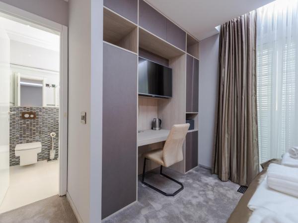 Adriatica dream luxury accommodation - Free parking : photo 2 de la chambre chambre double deluxe avec balcon