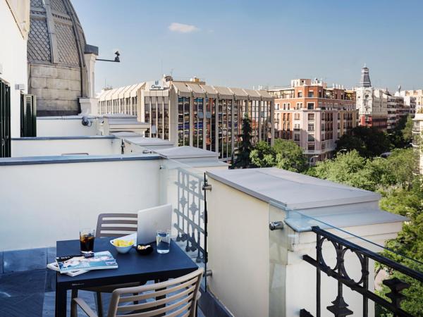 One Shot Luchana 22 : photo 3 de la chambre grande suite