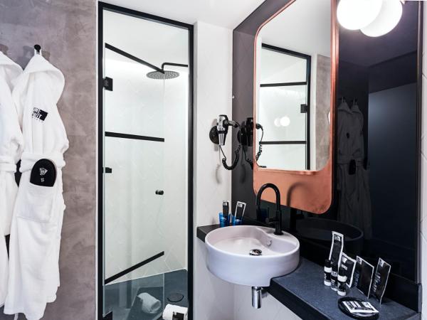 One Shot Tabakalera House : photo 8 de la chambre chambre double ou lits jumeaux standard