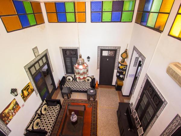 Hôtel Fontaine Campini : photo 1 de la chambre chambre lits jumeaux avec toilettes communes