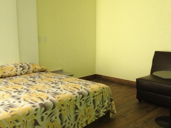 Hotel & Villas 7 : photo 7 de la chambre chambre double avec canapé-lit