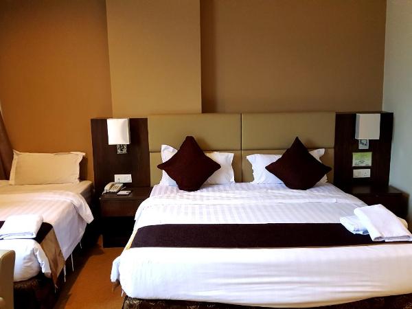 Lintas View Hotel : photo 3 de la chambre suite familiale