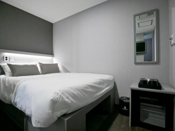 Philstay Myeongdong Station : photo 2 de la chambre chambre double familiale