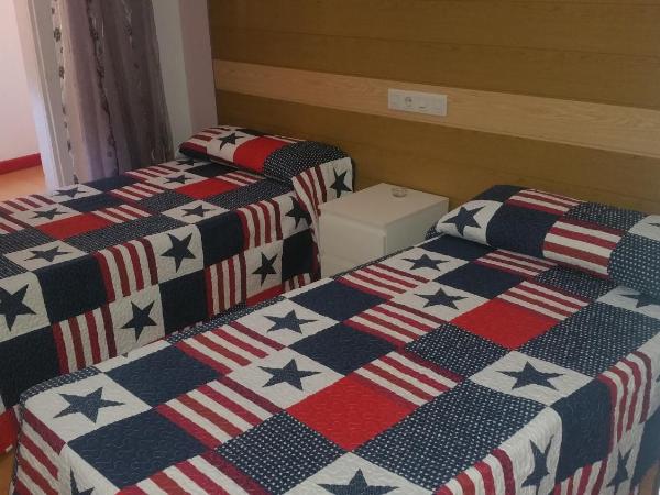 Hostal Lima : photo 2 de la chambre chambre lits jumeaux