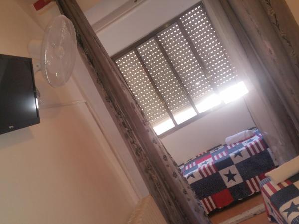 Hostal Lima : photo 3 de la chambre chambre triple