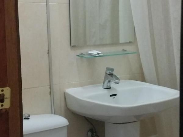 Hostal Lima : photo 1 de la chambre chambre double