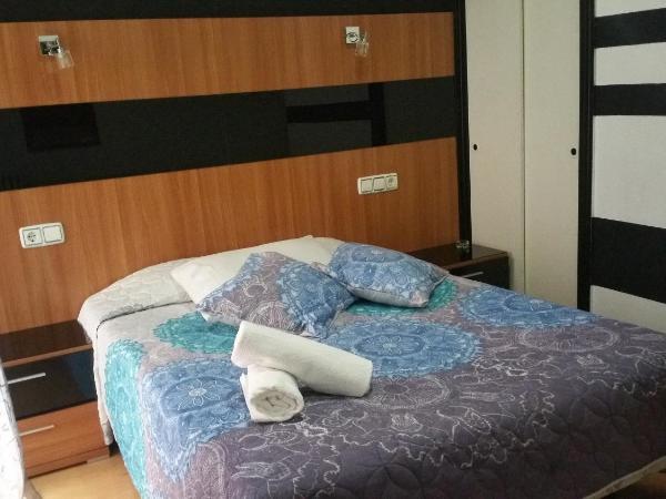 Hostal Lima : photo 1 de la chambre chambre double avec balcon