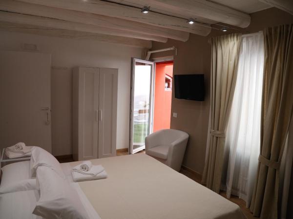 La Maison De Charme ROOMS : photo 4 de la chambre chambre double supérieure