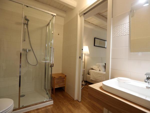 La Maison De Charme ROOMS : photo 5 de la chambre suite junior avec balcon