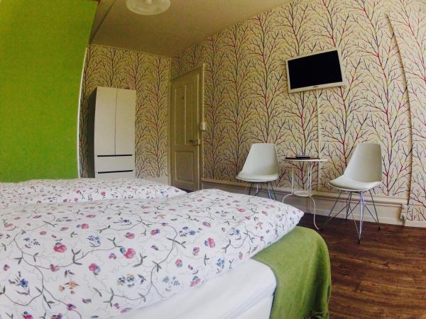 Alpina Hotel : photo 4 de la chambre chambre double avec matelas séparés