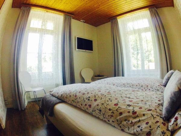 Alpina Hotel : photo 1 de la chambre chambre double avec matelas séparés