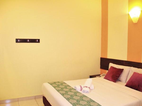 Sun Inns Rest House Kuantan : photo 3 de la chambre hébergement de luxe avec fenêtre