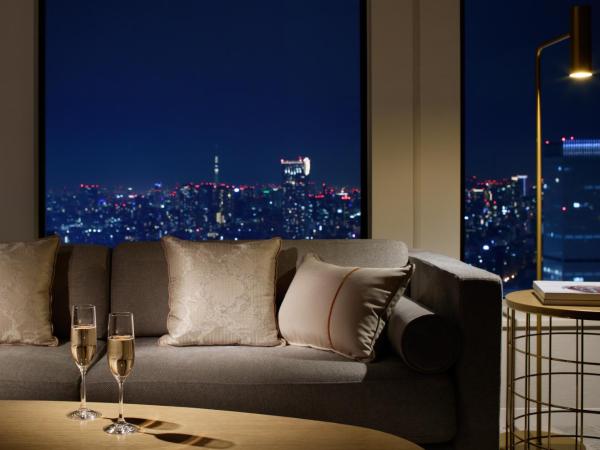 Keio Plaza Hotel Tokyo Premier Grand : photo 4 de la chambre grand suite lits jumeaux premier - Étage club avec accès au salon club - non-fumeurs