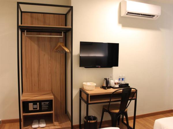 BIG M Hotel : photo 4 de la chambre chambre lits jumeaux supérieure sans fenêtre