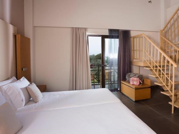 Elite City Resort : photo 2 de la chambre maisonette familiale - vue sur jardin