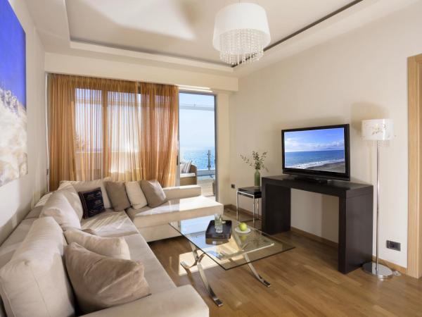 Elite City Resort : photo 1 de la chambre grande suite - vue sur mer