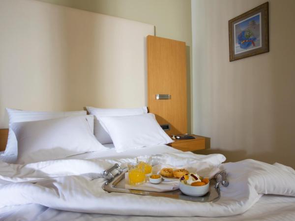 Elite City Resort : photo 3 de la chambre bungalow - vue sur jardin