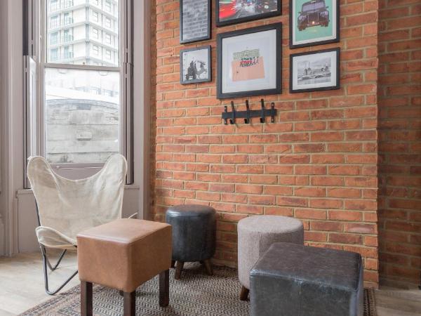 PubLove @ The Green man, Paddington : photo 6 de la chambre lit en dortoir mixte de 9 lits avec salle de bains commune